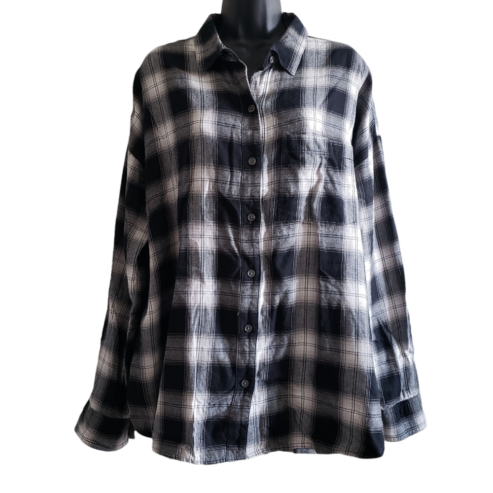 Old Navy Boyfriend Plaid Flannel Shirt